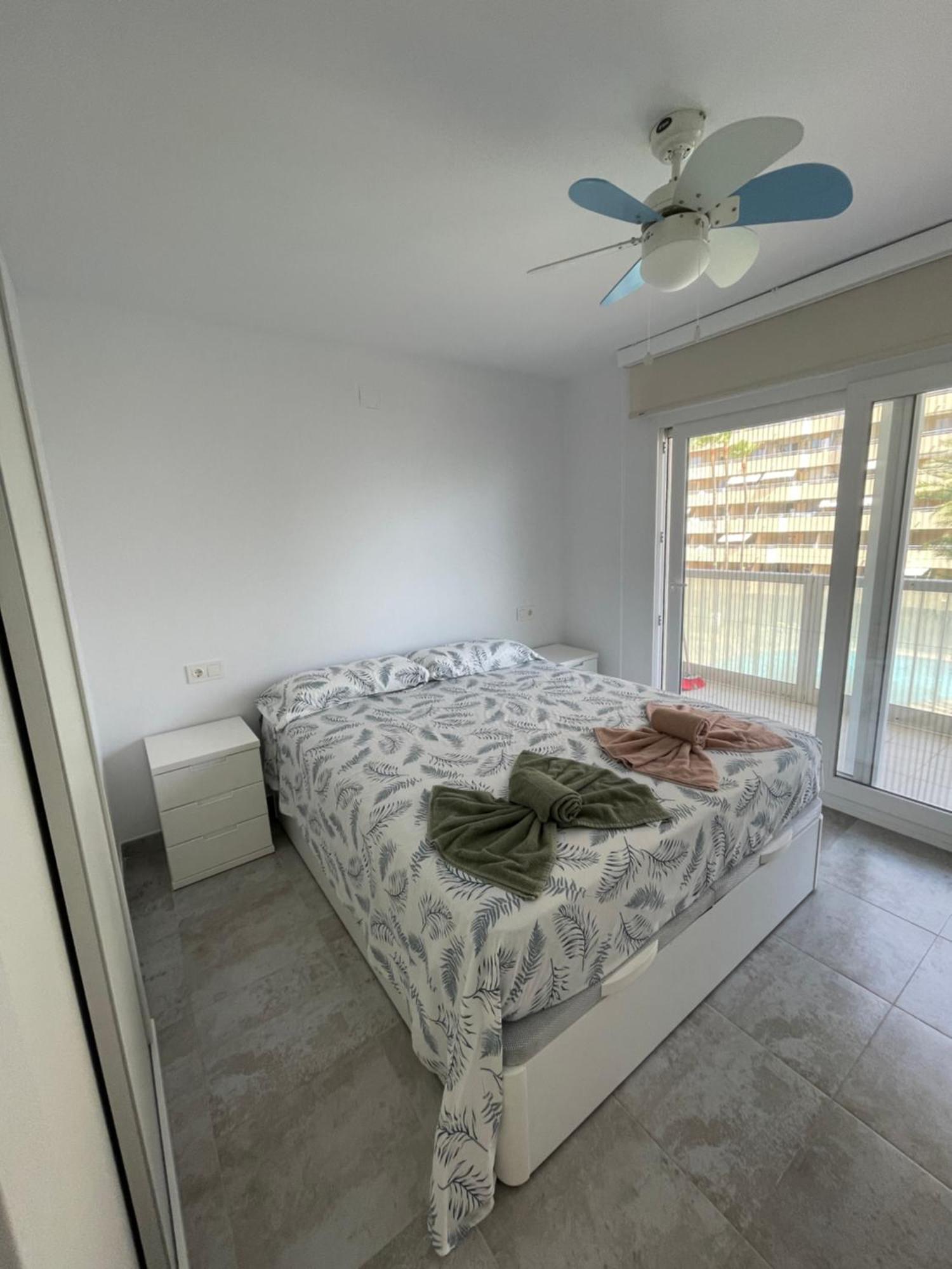 Medi Playa Primera Linea Con Piscina Calpe Room photo